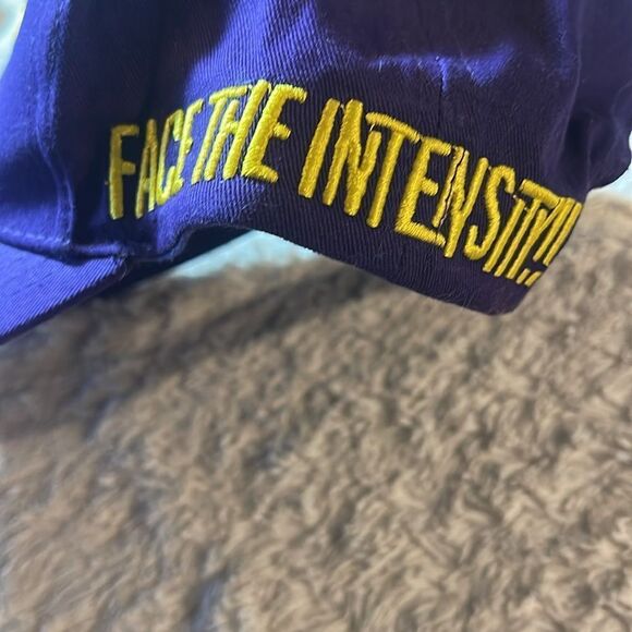 Takis hat - Picture 4 of 7